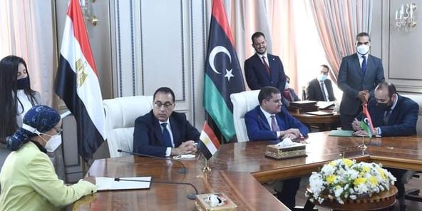 رئيس الوزراء المصري ورئيس حكومة الوحدة الوطنية الليبية يشهدان التوقيع على 11 وثيقة لتعزيز التعاون بين البلدين 