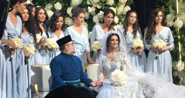 ملك ماليزيا يتزوج ملكة جمال موسكو