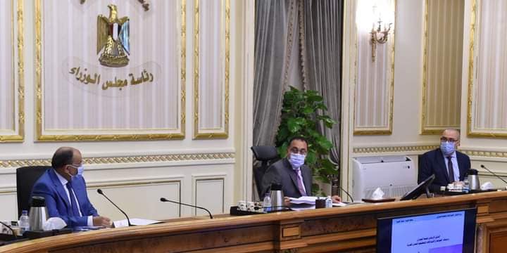 رئيس الوزراء يستعرض الاشتراطات البنائية الجديدة في القاهرة والجيزة والاسكندرية