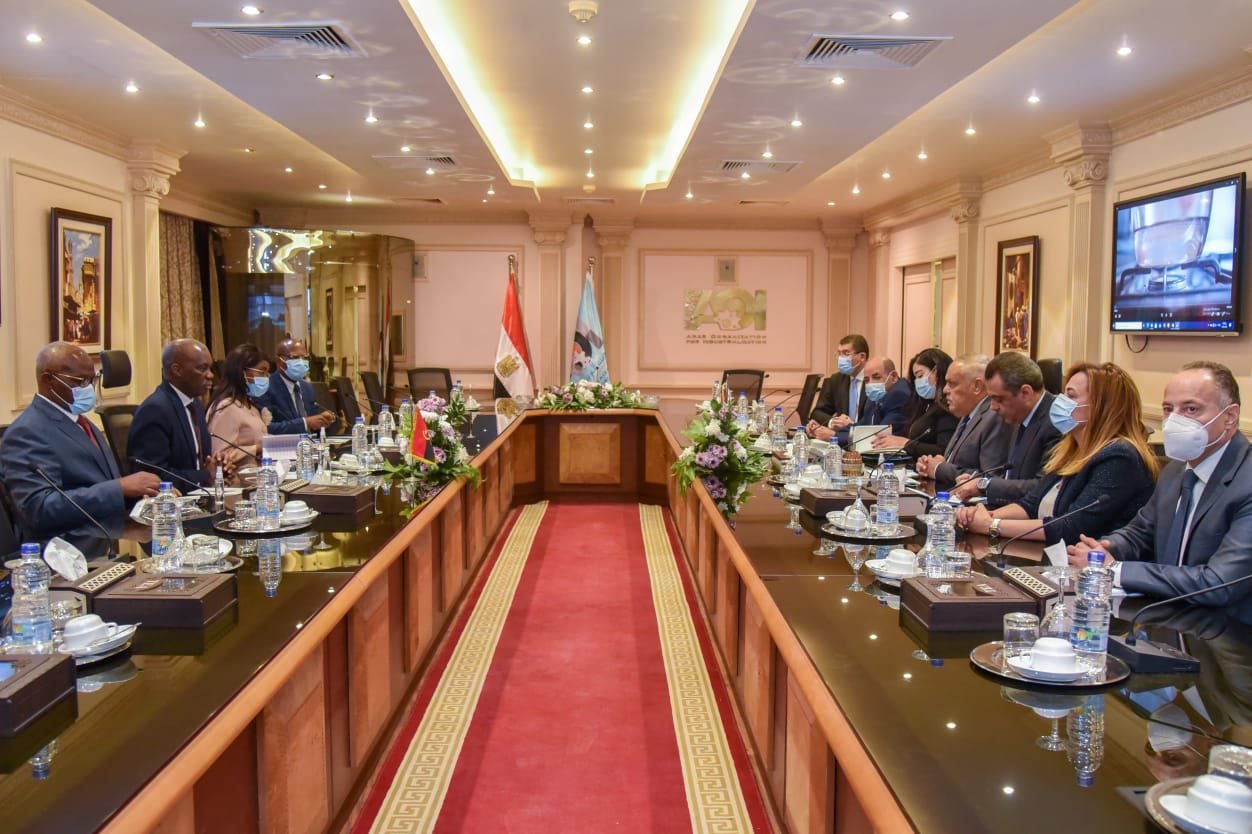 التراس يستقبل سفير أنجولا في إطار تعزيز التعاون المصري الأفريقي