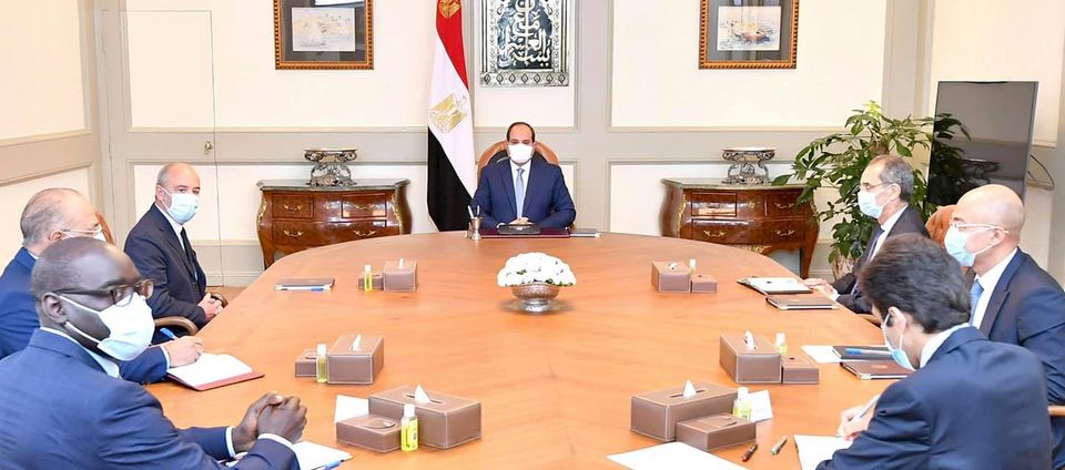 السيد الرئيس يلتقي برئيس شركة اورانج العالمية للاتصالات لمتابعة مشروعات الشركة المستقبلية في مصر