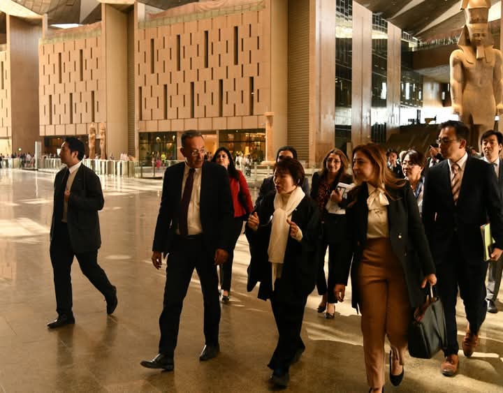 المتحف المصري الكبير يستقبل فخامة رئيس جمهورية جزر القمر ووزيرة التعليم والثقافة اليابانية