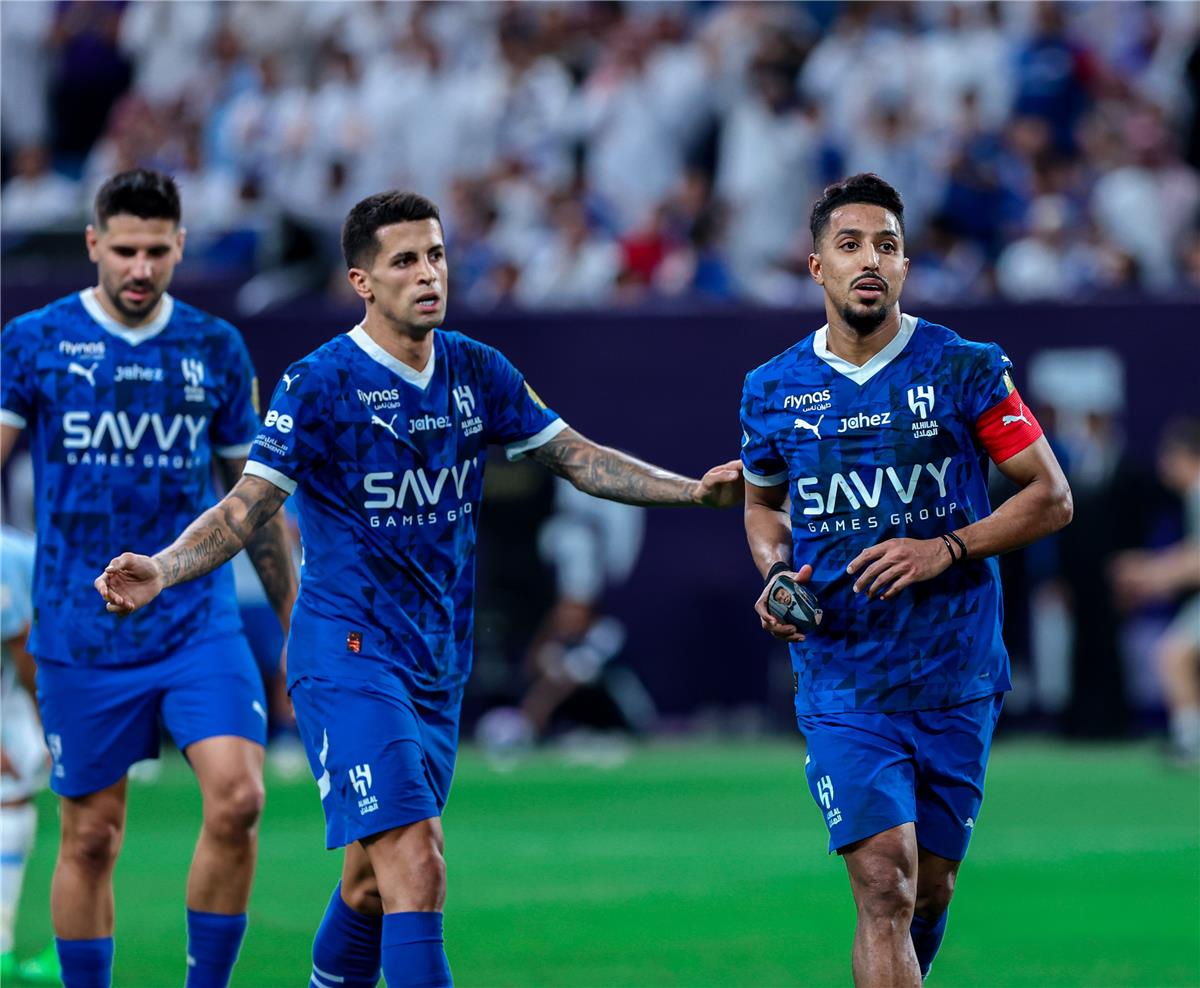 الهلال يكتسح الفيحاء بثلاثية نظيفة في الدوري السعودي.