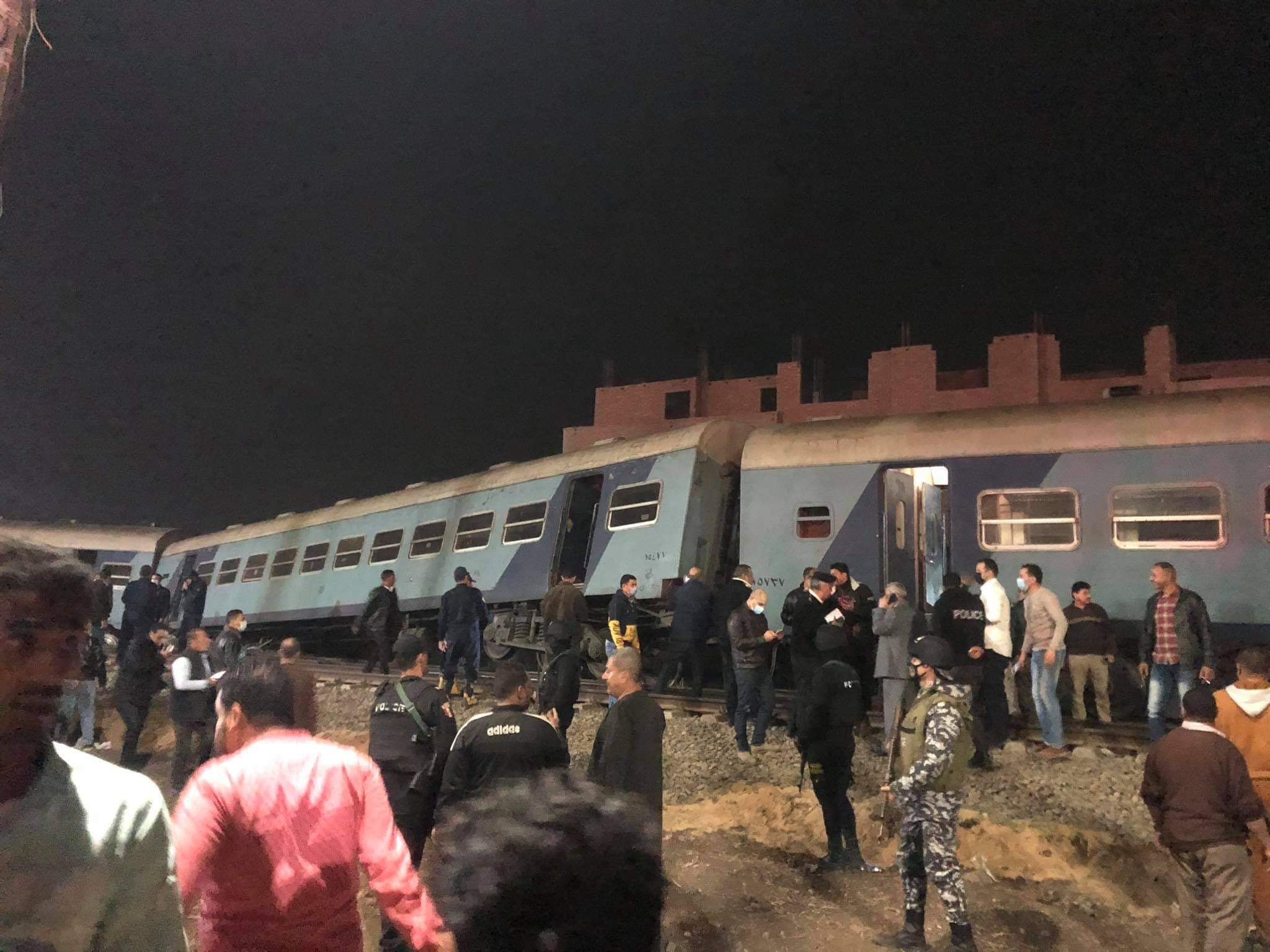 إسعاف الشرقية: 12 إصابة متوسطة في حادث قطار منيا القمح