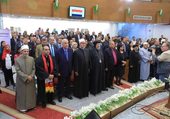 رئيس الطائفة الإنجيلية بمصر يشارك في احتفال كنيسة المقطم بمرور ١٠ سنوات على خدمة 