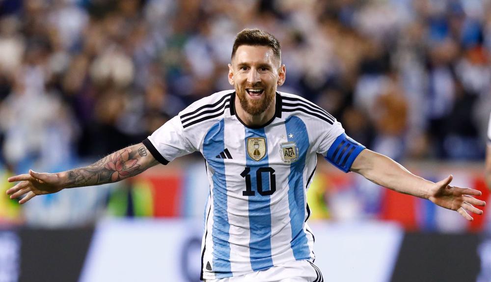 ليونيل ميسي يتصدّر قائمة الأرجنتين لكأس العالم FIFA قطر 2022.