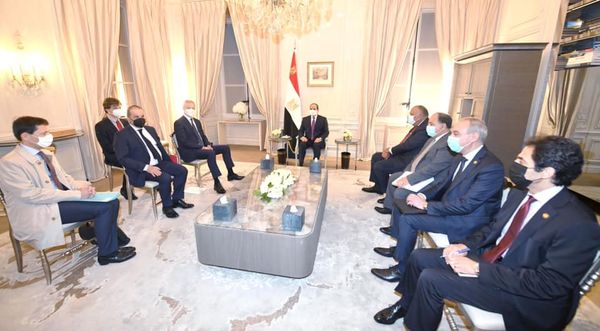 استقبل السيد الرئيس عبد الفتاح السيسي اليوم السيد برونو لومير، وزير الاقتصاد والمالية الفرنسي، وذلك بمقر إقامة سيادته في باريس.
