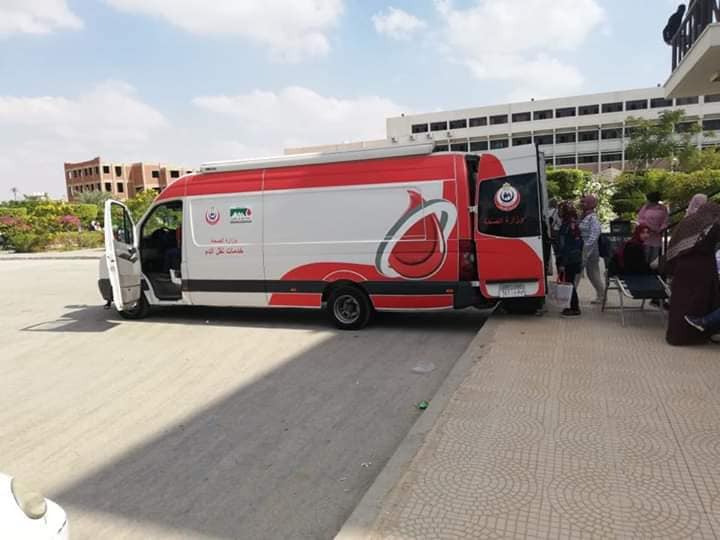   المركز الإقليمي لخدمات نقل الدم بالسويس ينظم اول حمله للتبرع بالدم بالتعاون مع جامعه السويس