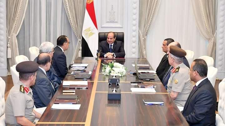 فخامة السيد الرئيس عبد الفتاح السيسي يتابع خطة الدولة لتطوير منطقة القاهرة التاريخية