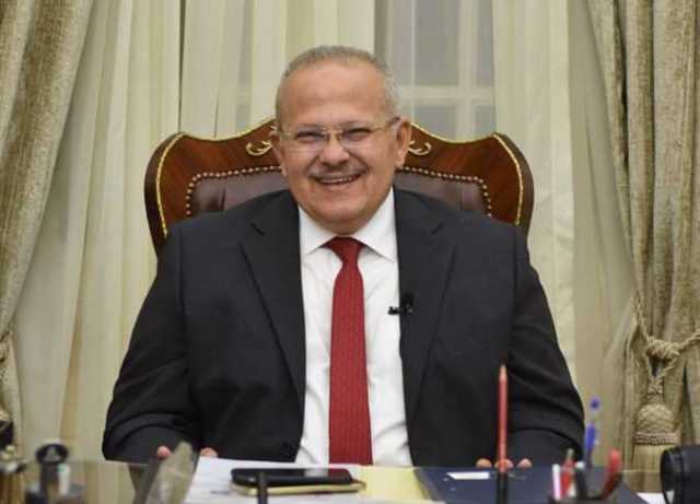 رئيس جامعة القاهرة يلغى امتحانات الميدتيرم 