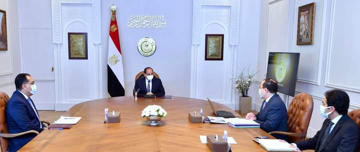 اجتمع السيد الرئيس عبد الفتاح السيسي مع الدكتور مصطفى مدبولي رئيس مجلس الوزراء، والمهندس طارق الملا وزير البترول والثروة المعدنية.