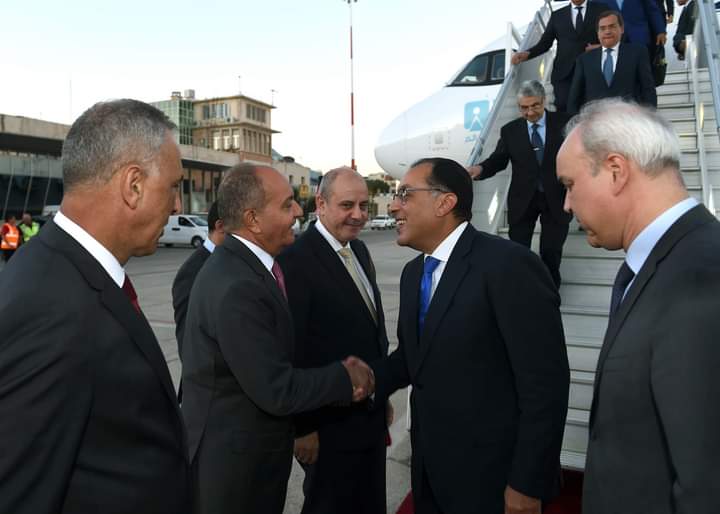 رئيس الوزراء يصل العاصمة الأردنية عَمّان لترؤس وفد مصر فى اجتماعات الدورة الحادية والثلاثين للجنة العليا المصرية الأردنية المشتركة