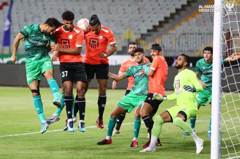 المصري يتعادل سلبياً مع البنك الاهلي في الدوري.