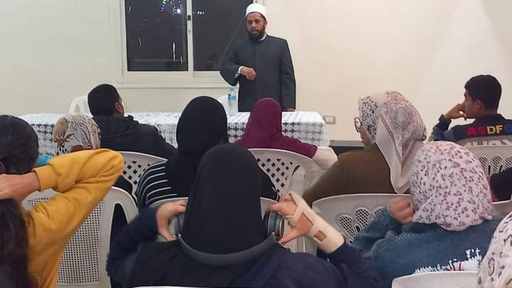 الشباب والرياضه بالسويس تنظم ندوة عن فضائل شهر رمضان الكريم في مركز شباب فيصل.