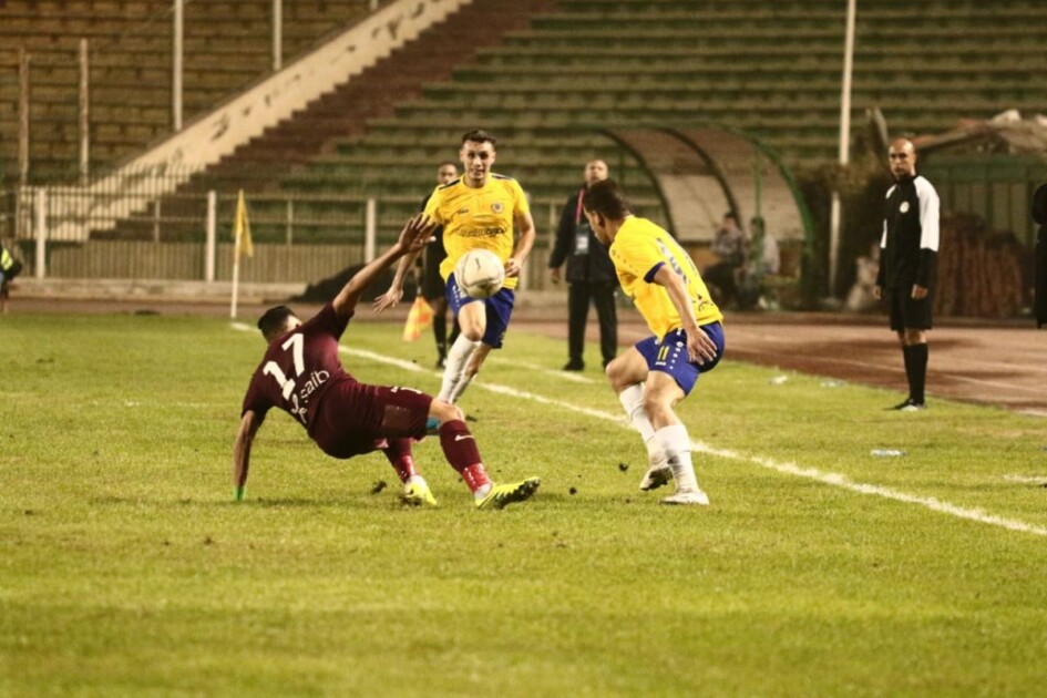 مصر المقاصة يفوز علي الإسماعيلي بثلاثية في الدوري.