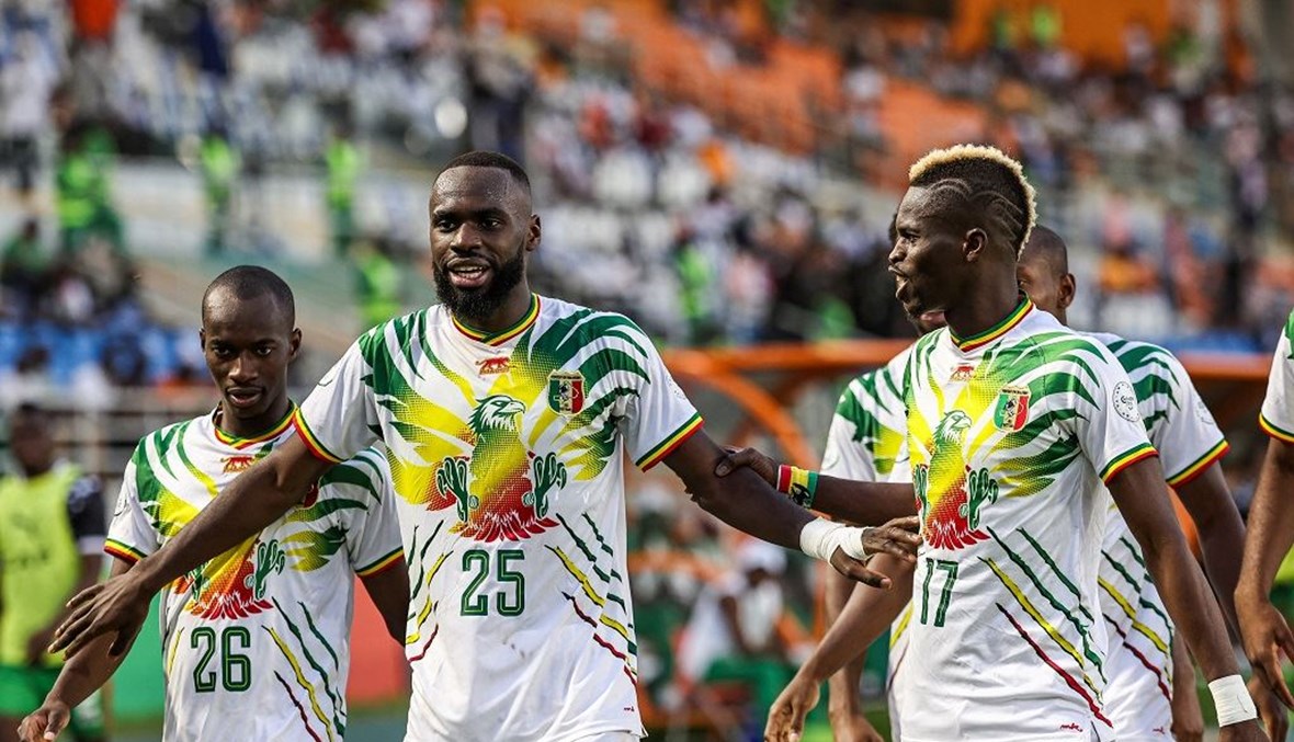  منتخب مالى يفوز على بوركينا فاسو بثنائية مقابل هدف ويتأهل ألي ربع نهائي كأس الأمم الأفريقية.