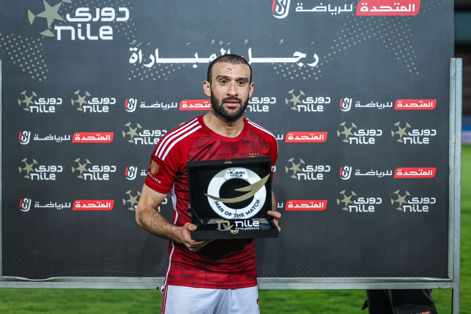 اللاعب عمر كمال عبد الواحد نسر مباراة الأهلي و زد.