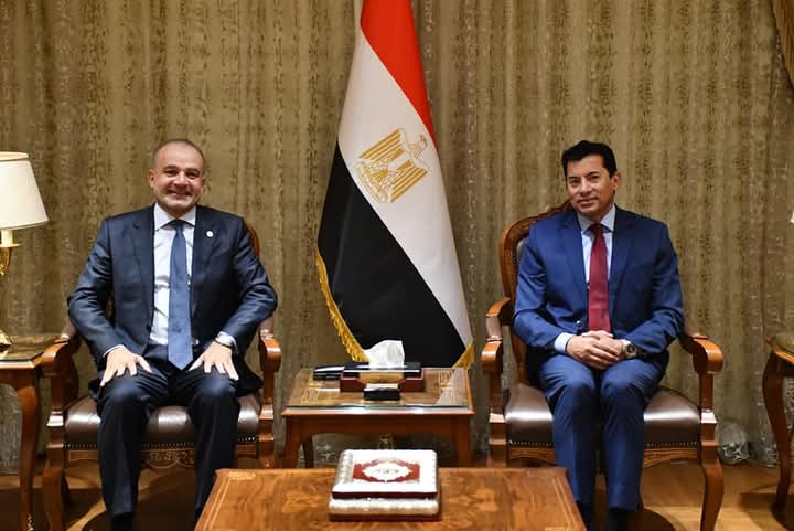 - وزير الشباب والرياضة يستقبل رئيس الاتحاد الدولي للسلاح ويكرّمه: دعم مستمر للكوادر المصرية وتعزيز التعاون الدولي