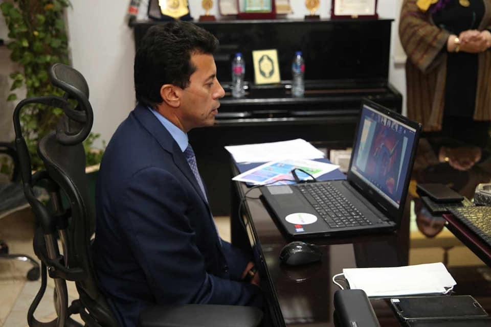 وزير الشباب والرياضة يفتتح معرض الإبتكار الافتراضي العربي عبر تقنية الفيديو كونفرانس