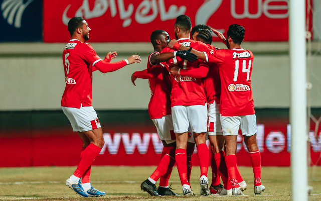 الأهلي يفوز علي المصري بثلاثية نظيفة ويواصل تألقه بتصدر الدوري.