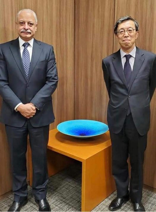 سفير مصر في طوكيو يلتقي مع رئيس مؤسسة اليابان الثقافية