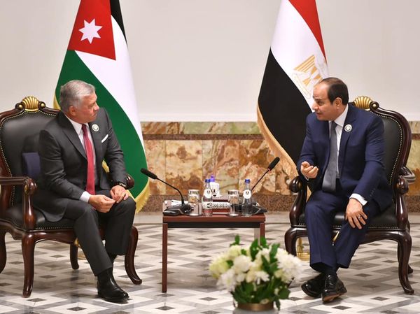 التقى السيد الرئيس عبد الفتاح السيسي اليوم، في العاصمة العراقية بغداد، مع جلالة الملك عبد الله الثاني بن الحسين، ملك المملكة الأردنية الهاشمية.