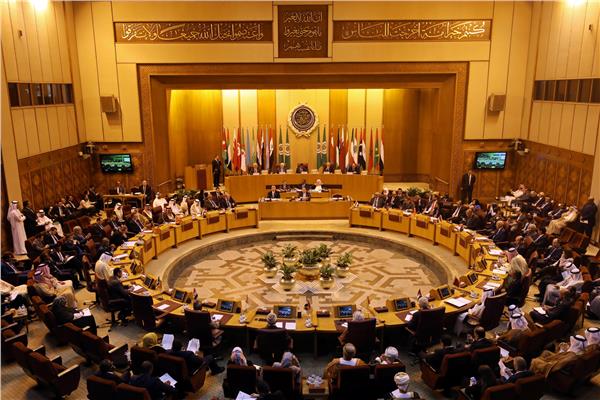 أبو الغيط يؤكد دعم الجامعة العربية الكامل للحكومة اليمنية الجديدة