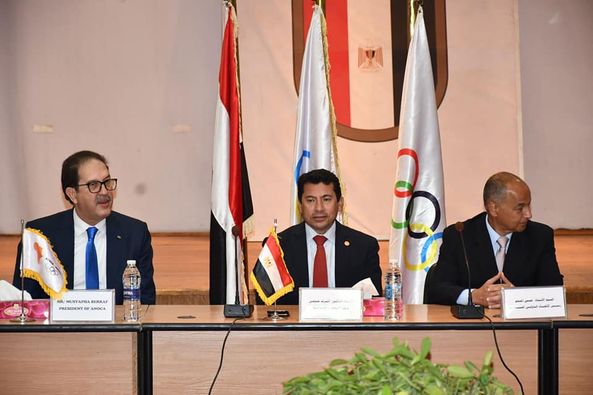وزير الرياضة يشهد توقيع بروتوكول تعاون بين الاتحاد الدولى للسباحة واتحاد اللجان الأوليمبية الوطنية الإفريقية