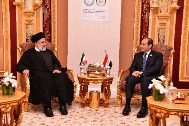 على هامش القمة العربية الإسلامية المشتركة بالرياض، التقى السيد الرئيس عبد الفتاح السيسي مع الرئيس الإيراني إبراهيم رئيسي