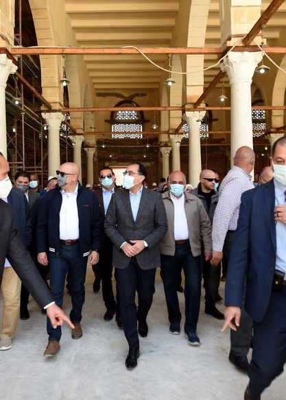 رئيس الوزراء يتفقد أعمال ترميم مسجد عمرو بن العاص وتطوير ساحته وحدائق الفسطاط