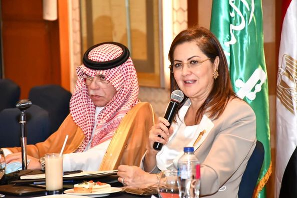 وزيرة التخطيط تلتقي وزير التجارة السعودي ووفد من مجتمع الأعمال بالمملكة السعودية