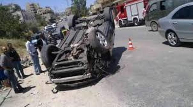 بالأسماء .إصابة 4 أشخاص في حادث انقلاب سيارة بطريق الإسماعيلية القاهرة