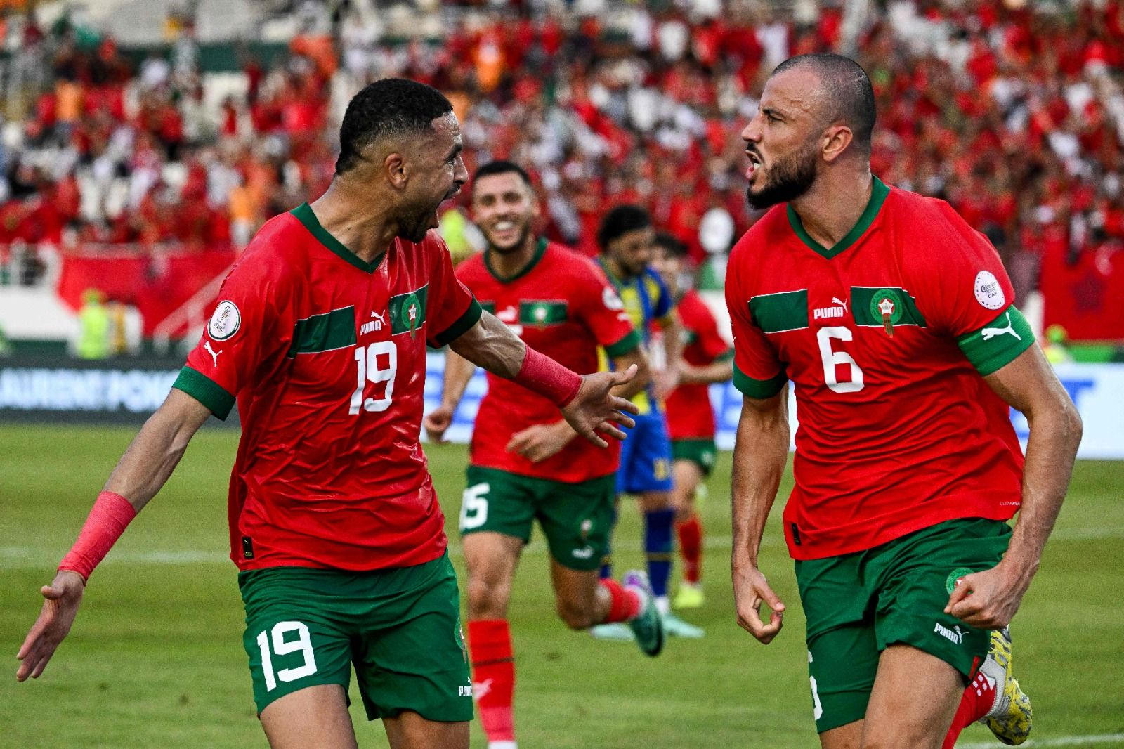 منتخب المغرب يكتسح تنزانيا بثلاثية نظيفة ويحقق أول أنتصار عربي في كأس الأمم الأفريقية. 