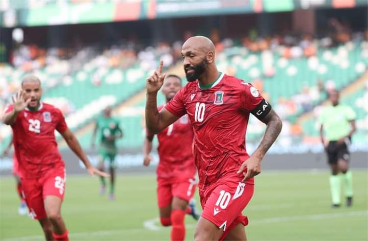 غينيا الاستوائية تكتسح غينيا بيساو برباعيه مقابل هدفين في كأس الأمم الأفريقية.