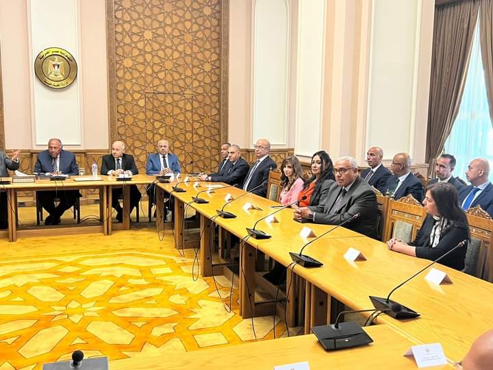 وزير الخارجية يلتقي بالسادة السفراء المنقولين للعمل كرؤساء لبعثات مصر في الخارج  اجتمع السيد سامح