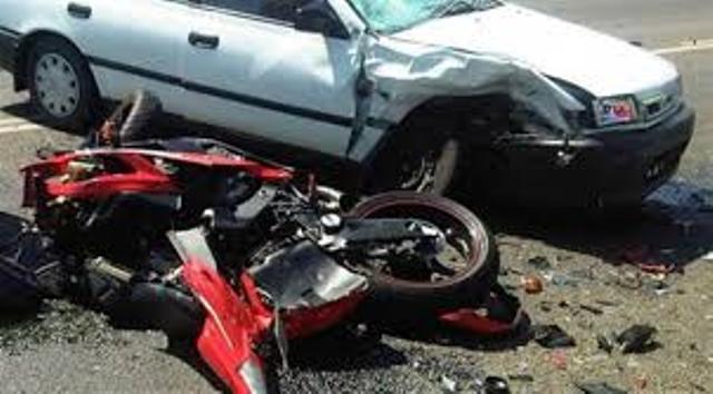 مصرع شخصين وإصابة أخر في حادث تصادم دراجة نارية