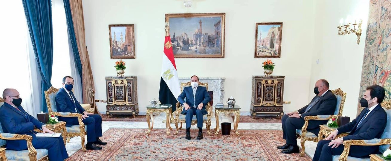 السيد الرئيس يؤكد على العلاقات الاستراتيجية الراسخة بين مصر وقبرص 