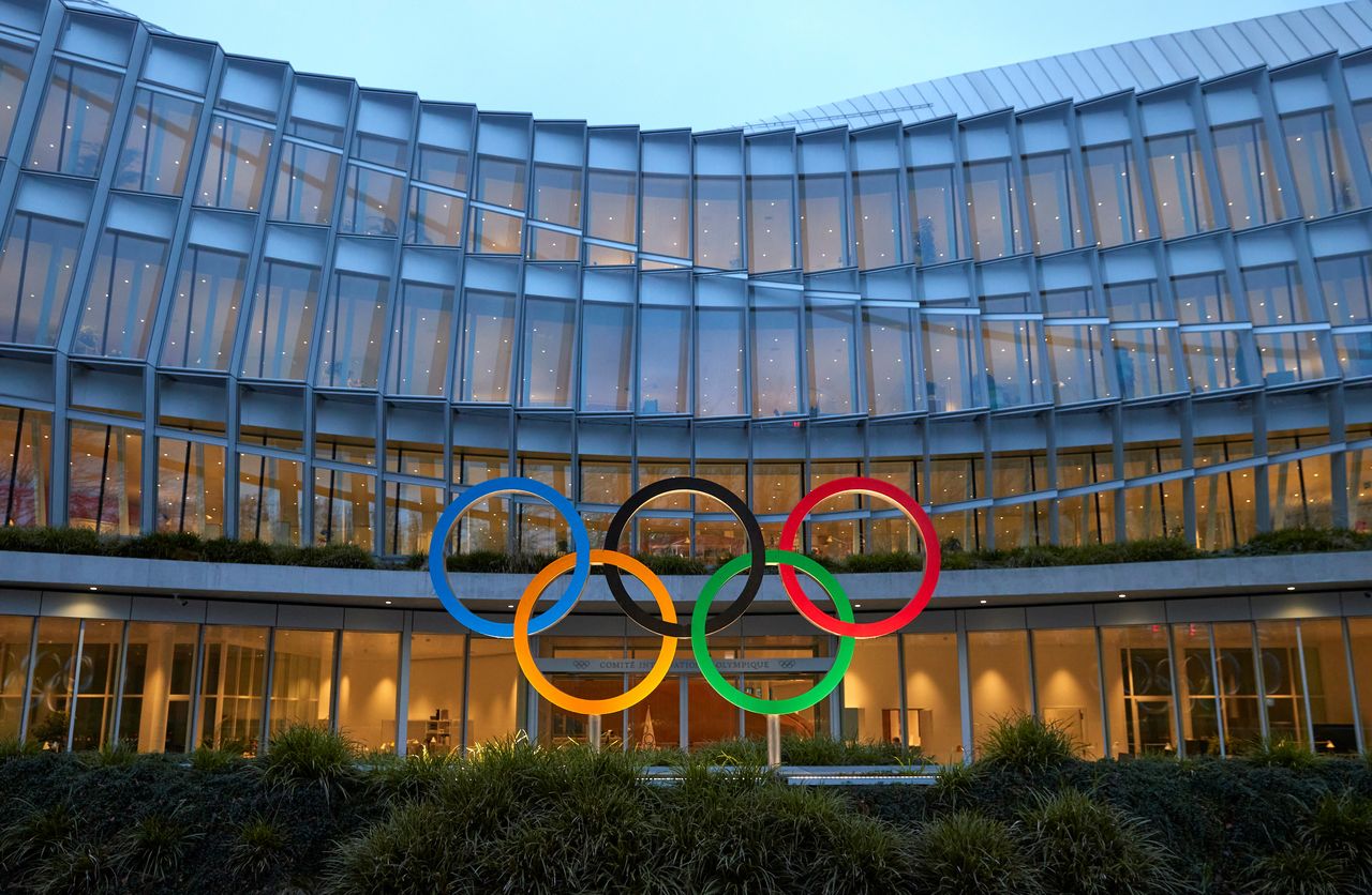 ‏منع الرياضيين الروس والبيلاروس من المشاركة في دورة الألعاب البارالمبية الشتوية بيجين 2022.‬