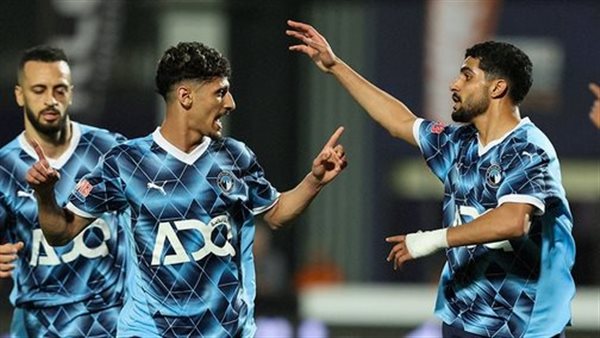 بيراميدز يفوز على الزمالك بهدف نظيف في الدوري المصري.