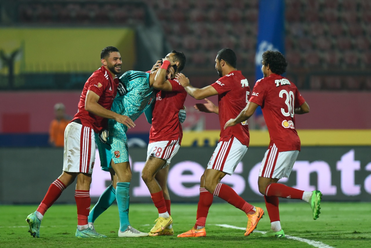 الأهلي يكتسح المقاولون 4-3 بركلات الترجيح ويتأهل ألي نصف نهائي كأس مصر.
