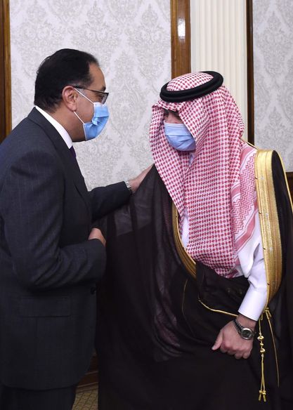 رئيس الوزراء يلتقى وزير التجارة والصناعة السعودي والوفد المرافق له
