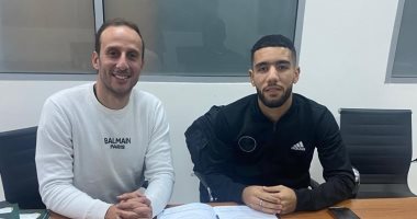  رسمياً: الأهلي يعلن الصفقة الرابعة بضم أحمد قندوسي لاعب وفاق سطيف.