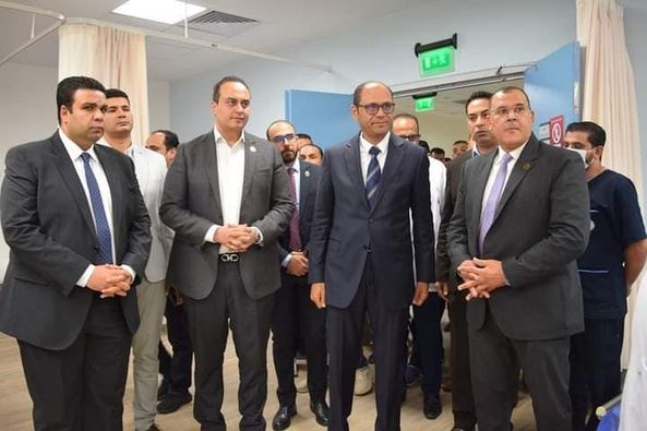 وزير الصحة الليبي برفقة نائب المحافظ ورئيس هيئة الرعاية الصحية يتفقدون المجمع الطبي بمحافظة السويس
