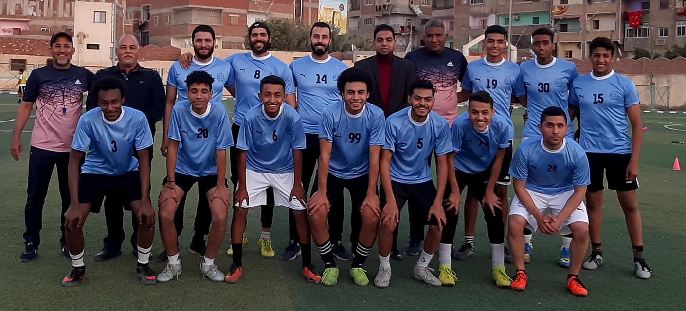   مجلس أدارة نادي حابي يتفقدون تدريبات فريق المينى فوتبول اثناء التدريبات بملعب المثلث استعدادا لمسابقة كأس مصر. 