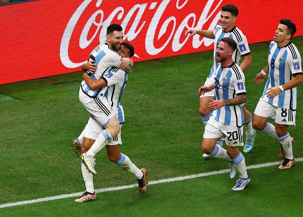 الأرجنتين تعبر هولندا بركلات الترجيح وتتأهل ألي نصف نهائي كأس العالم قطر لمواجهة كرواتيا. 