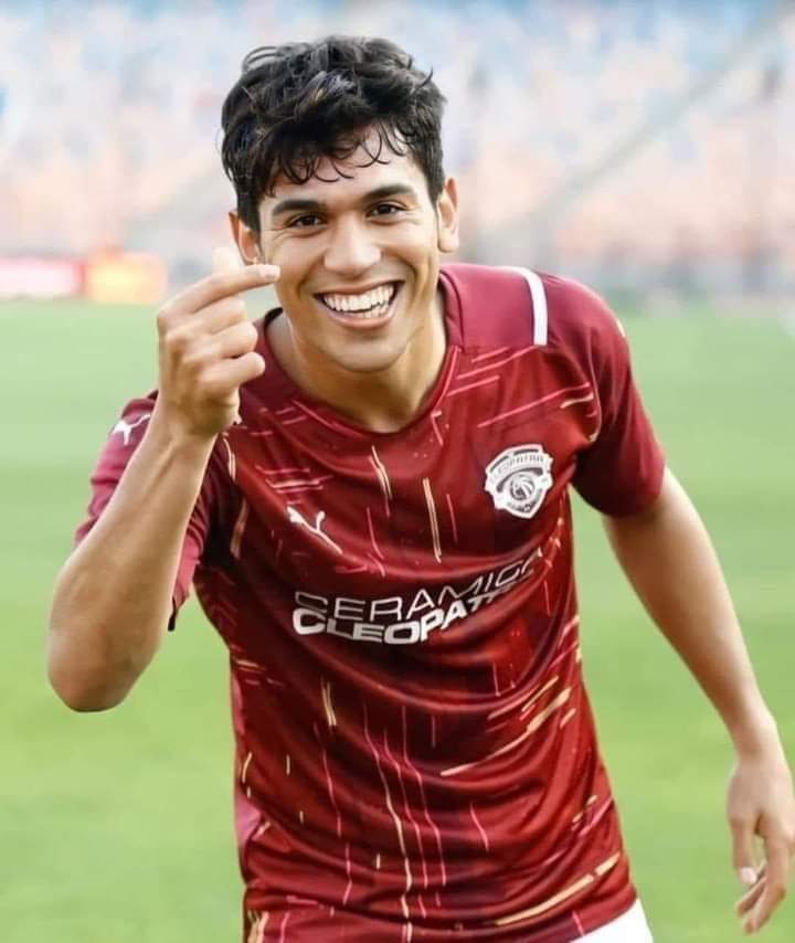 الأهلي يضم محمد شكري لمدة خمس سنوات قادمة.