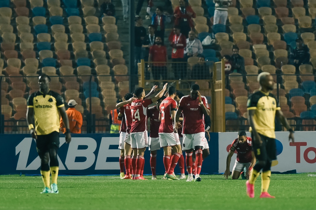 الأهلي يفوز على يانج أفريكانز بهدف نظيف ويواصل تصدره لمجموعته في دوري الأبطال.