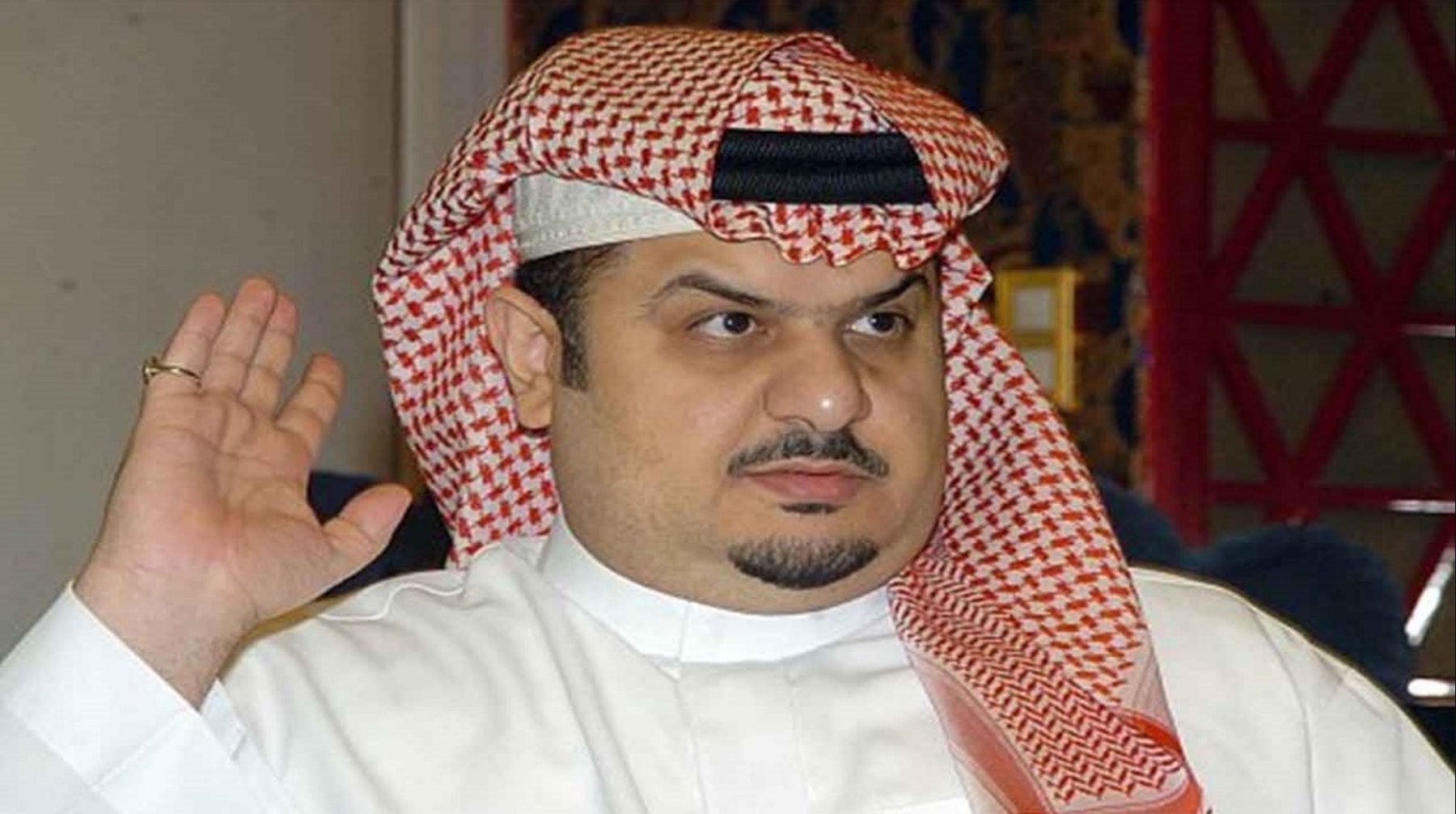 أمير سعودي: نجوم الكرة ذهبوا إلى السعودية من أجل المال.