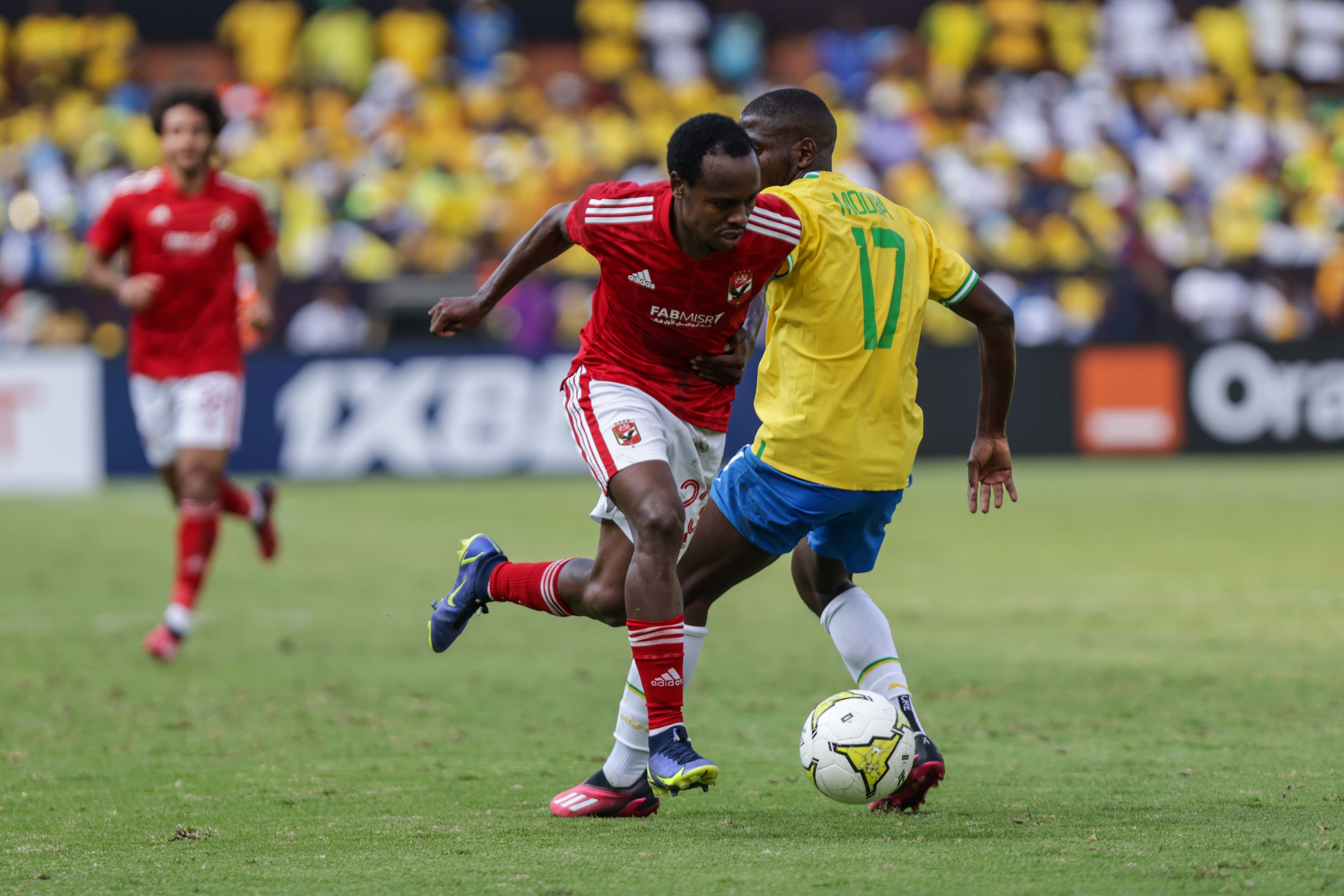 الأهلي يخسر من صن داونز بخماسية مقابل هدفين في دوري أبطال إفريقيا.