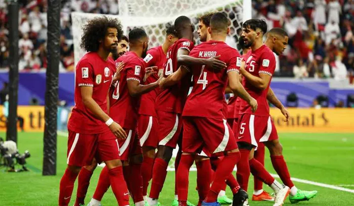 منتخب فلسطين تخسر من قطر بثنائية مقابل هدف وتودع كأس آسيا. 